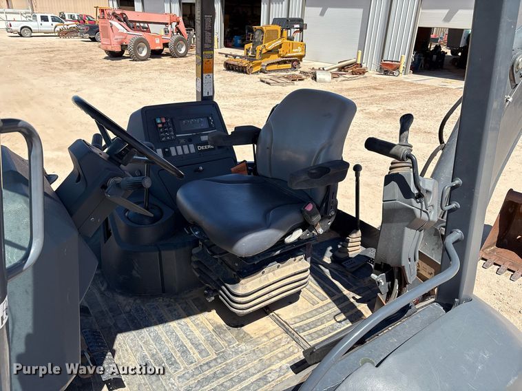 image for item DX8073 2018 John Deere 310SL backhoe