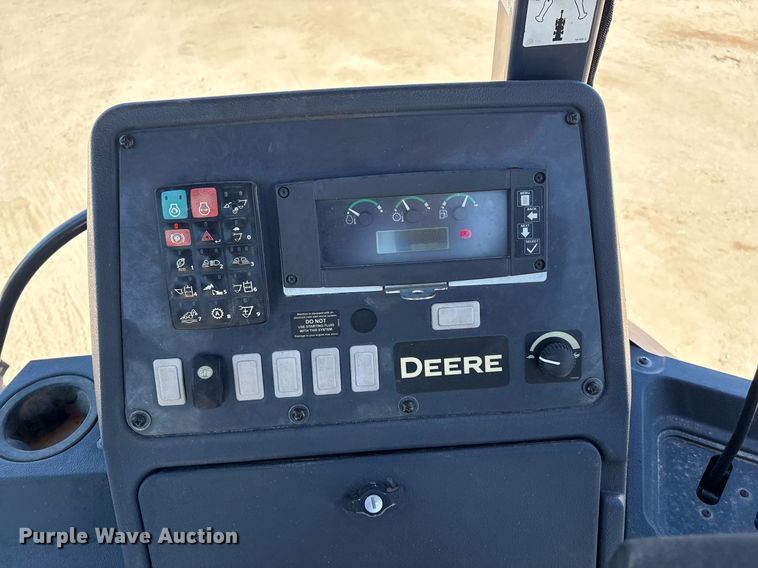 image for item DX8073 2018 John Deere 310SL backhoe