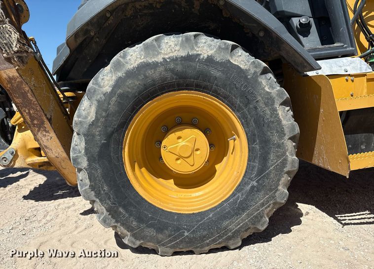 image for item DX8073 2018 John Deere 310SL backhoe