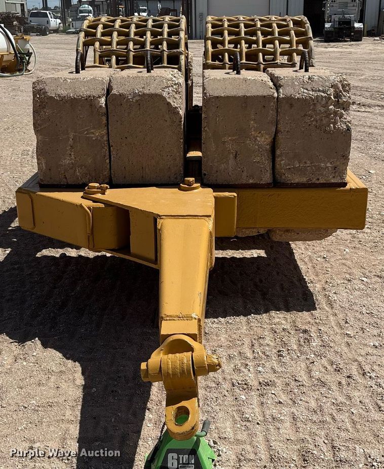 image for item DX8081 Hyster grid roller