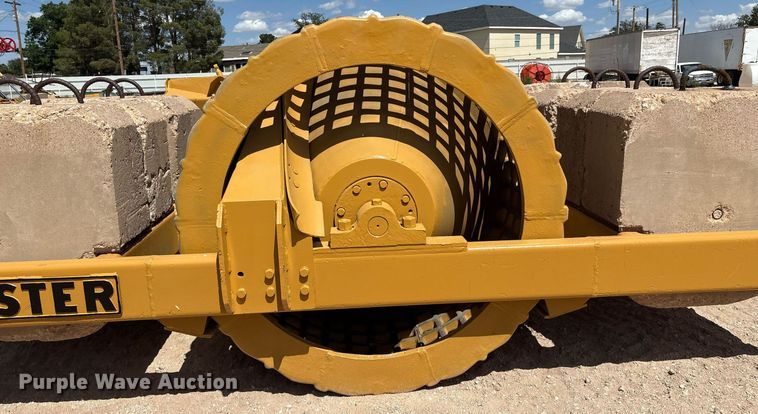 image for item DX8081 Hyster grid roller