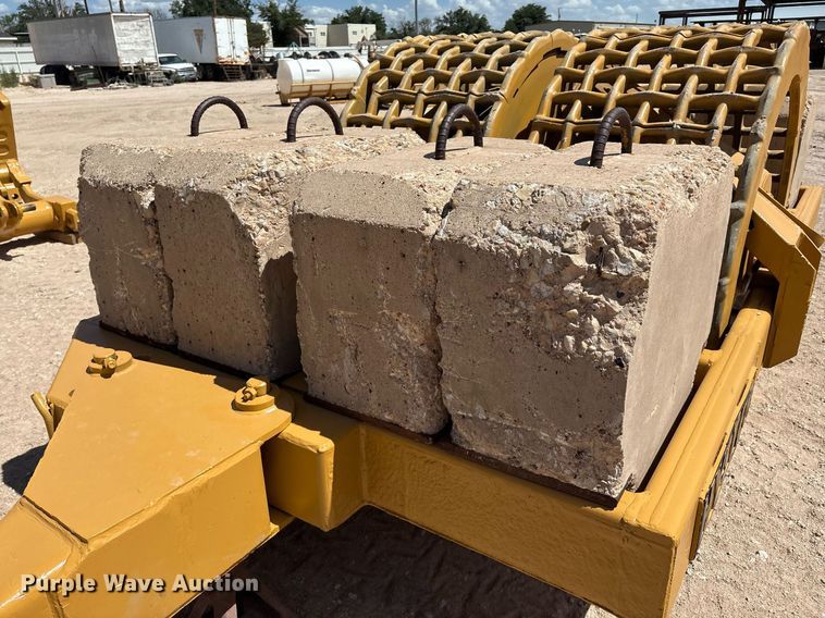 image for item DX8081 Hyster grid roller