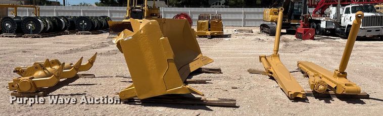 image for item DX8082 Dozer parts