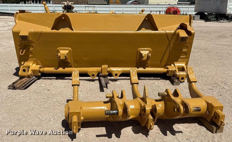 image for item DX8082 Dozer parts