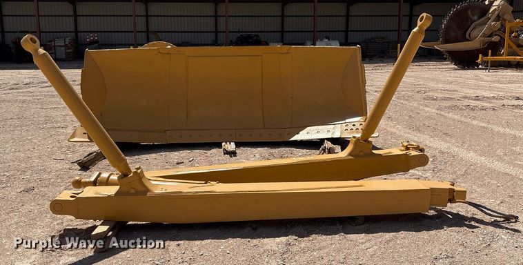 image for item DX8082 Dozer parts