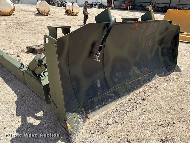 image for item DX8083 Dozer blade