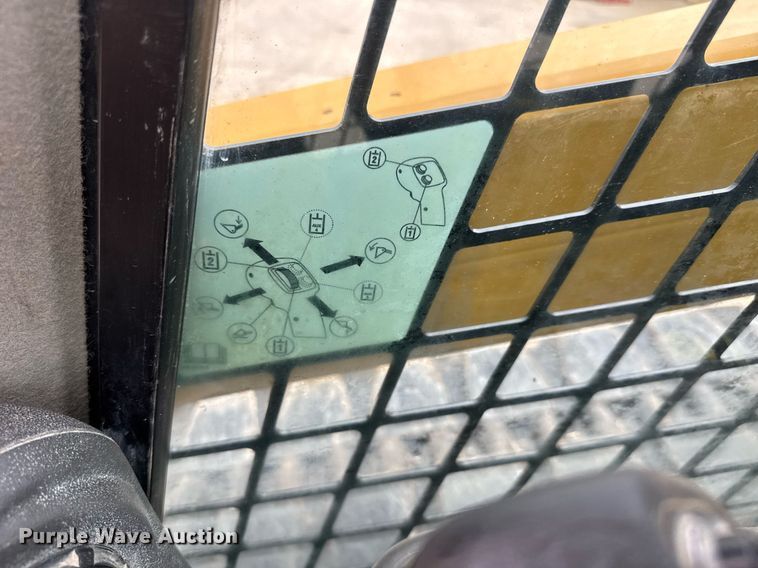 image for item DY0440 2015 Caterpillar 289D tracked skid steer loader