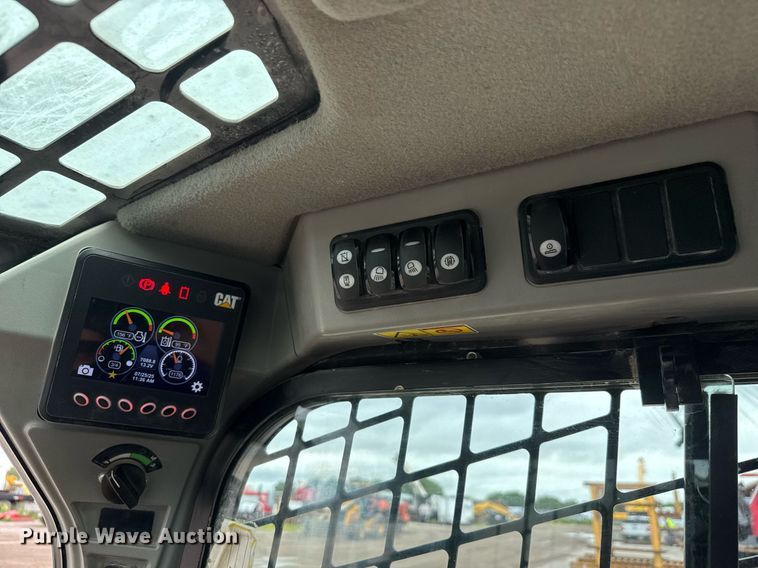 image for item DY0440 2015 Caterpillar 289D tracked skid steer loader