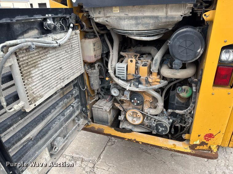 image for item DY0440 2015 Caterpillar 289D tracked skid steer loader