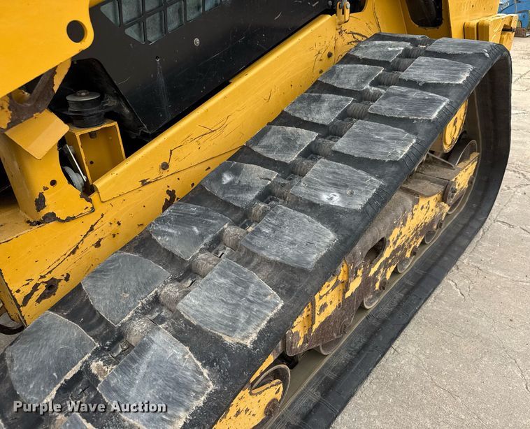 image for item DY0440 2015 Caterpillar 289D tracked skid steer loader