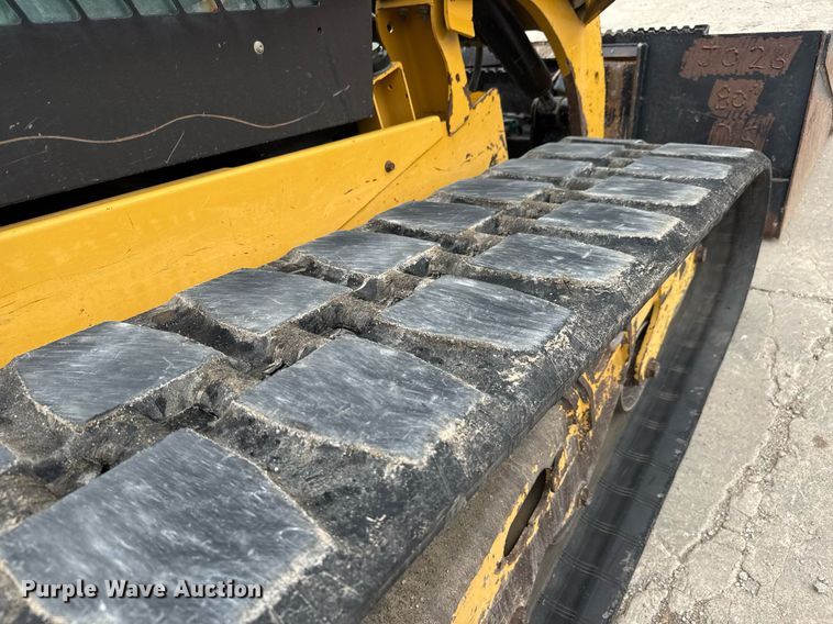 image for item DY0440 2015 Caterpillar 289D tracked skid steer loader