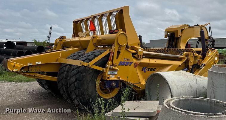 image for item DY0442 2016 K-Tec 1237 scraper