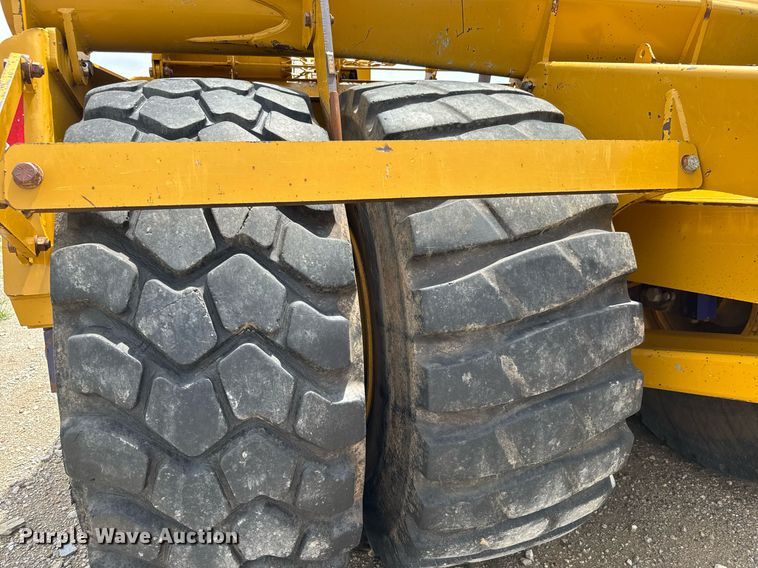 image for item DY0442 2016 K-Tec 1237 scraper