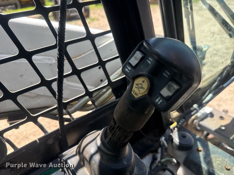 image for item DY0453 2006 Bobcat S185 skid steer loader