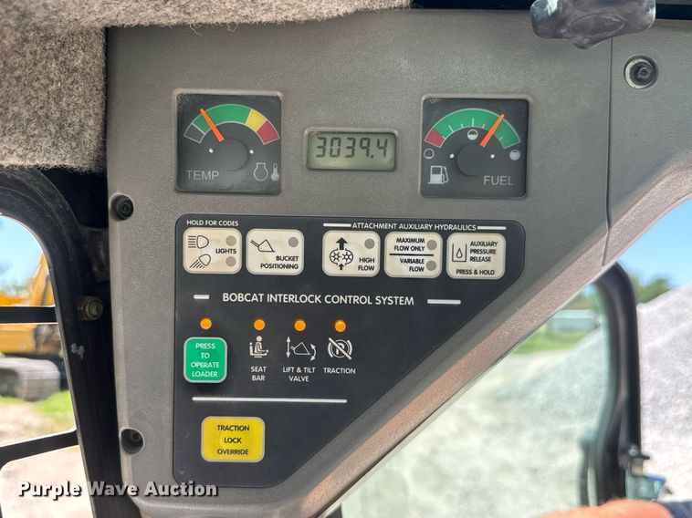 image for item DY0453 2006 Bobcat S185 skid steer loader