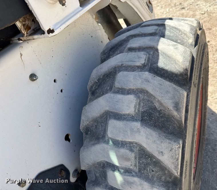 image for item DY0453 2006 Bobcat S185 skid steer loader