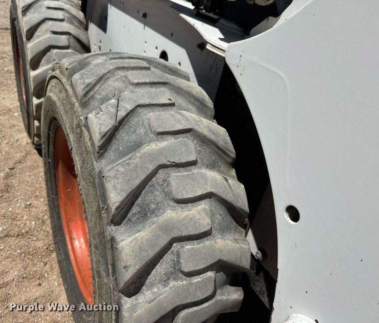 image for item DY0453 2006 Bobcat S185 skid steer loader