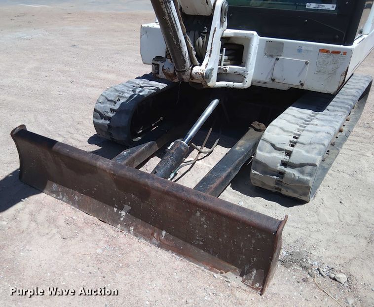 image for item DY0454 Bobcat 331 mini excavator