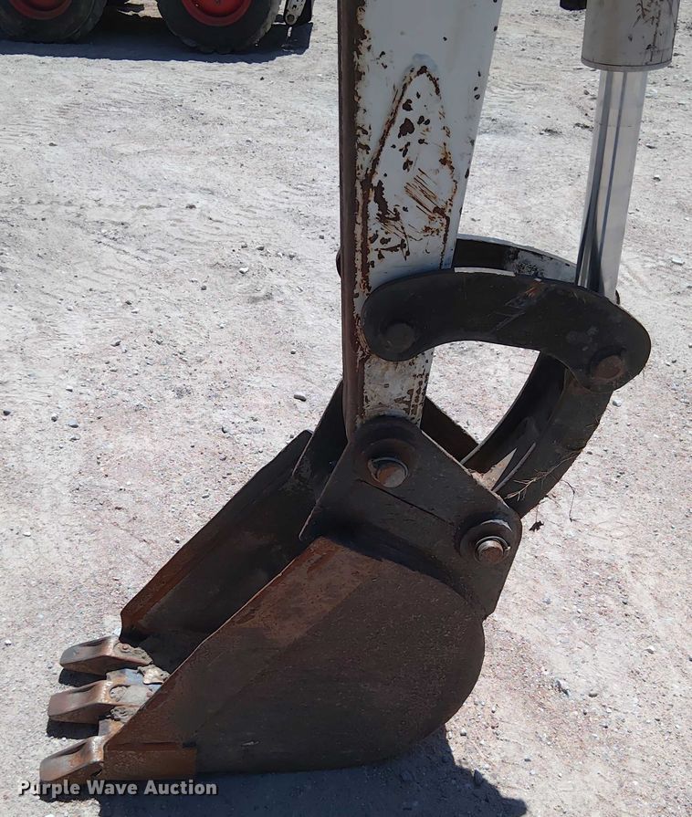 image for item DY0454 Bobcat 331 mini excavator