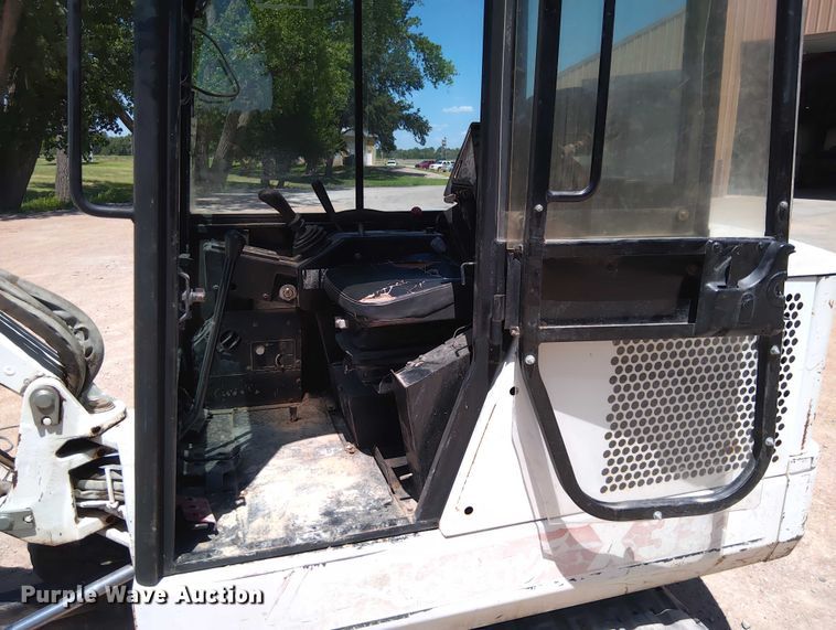 image for item DY0454 Bobcat 331 mini excavator