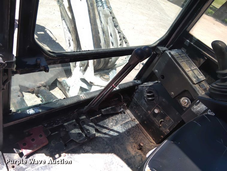 image for item DY0454 Bobcat 331 mini excavator