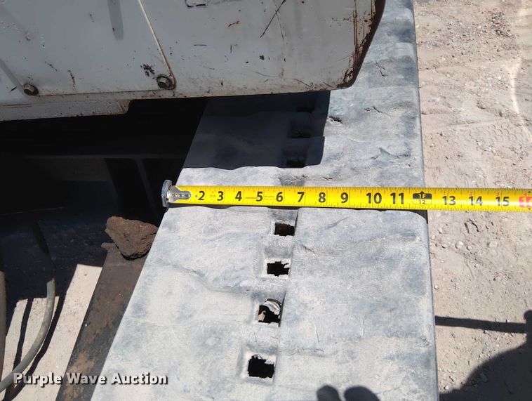 image for item DY0454 Bobcat 331 mini excavator