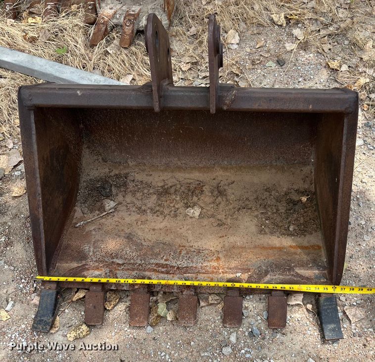 image for item DY0454 Bobcat 331 mini excavator