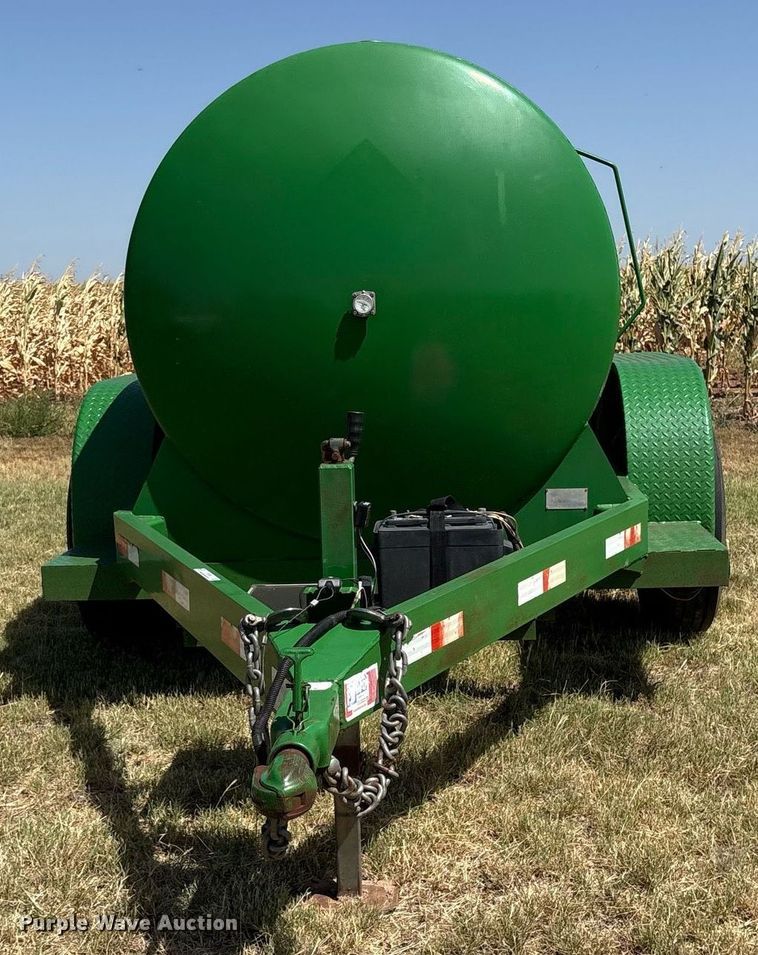 image for item DY0792 2009 Lee Diesel DT975 fuel trailer