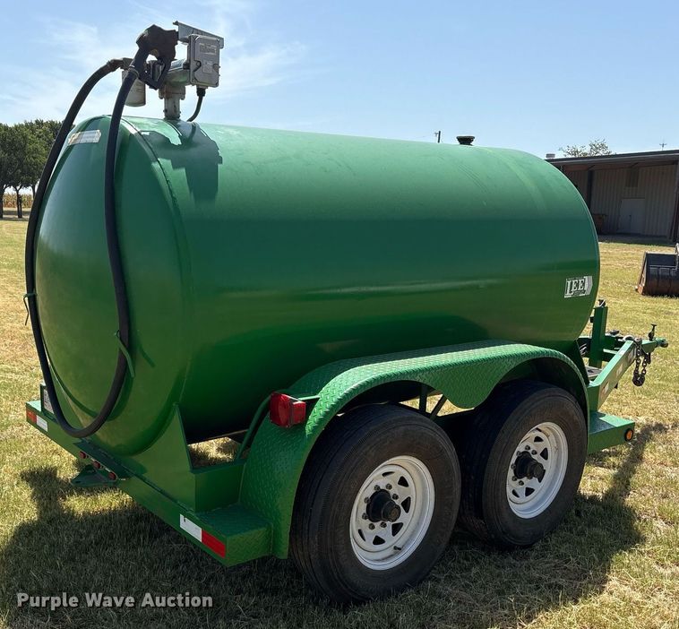 image for item DY0792 2009 Lee Diesel DT975 fuel trailer