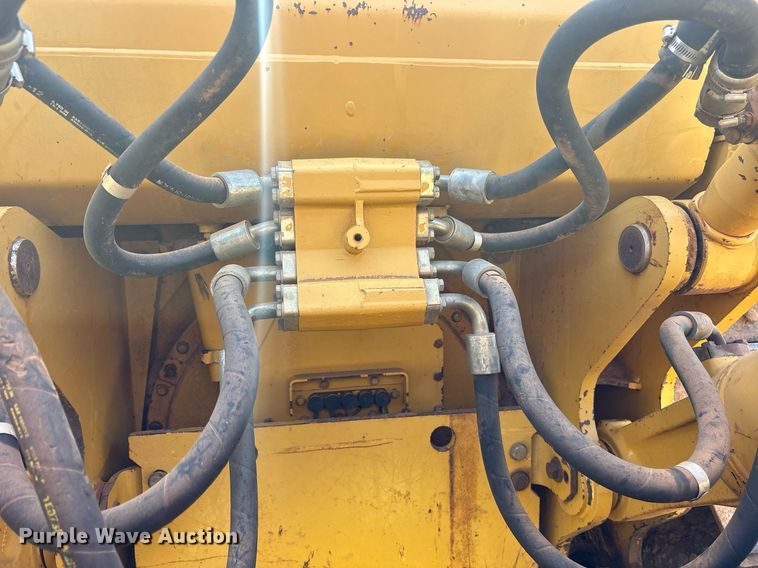 image for item DY0793 2007 Caterpillar D8T dozer