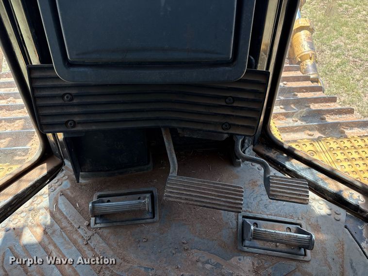 image for item DY0793 2007 Caterpillar D8T dozer