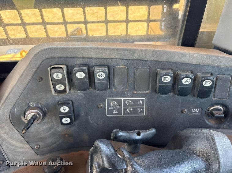 image for item DY0793 2007 Caterpillar D8T dozer