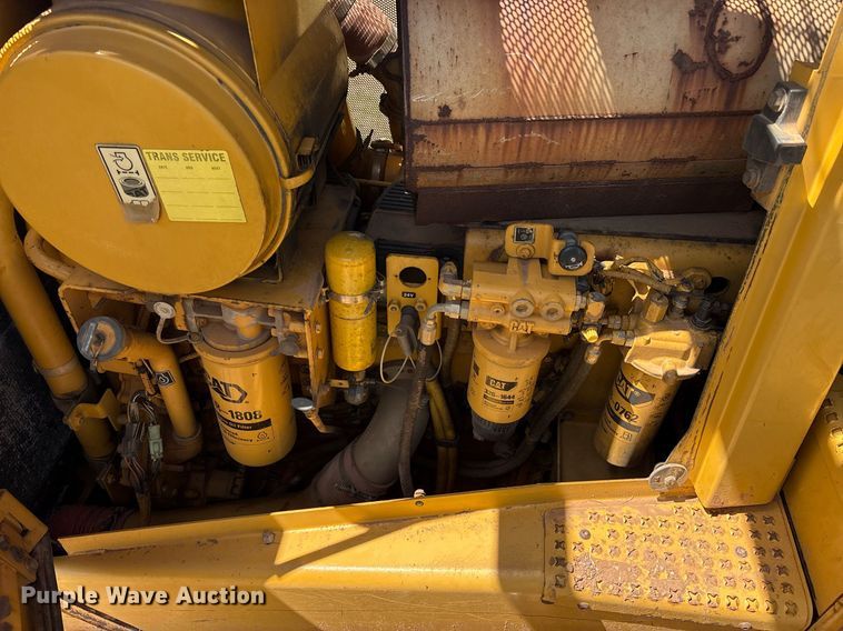 image for item DY0793 2007 Caterpillar D8T dozer