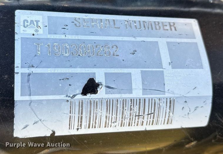 image for item DY0796 Caterpillar  6W-8832J backhoe pallet forks