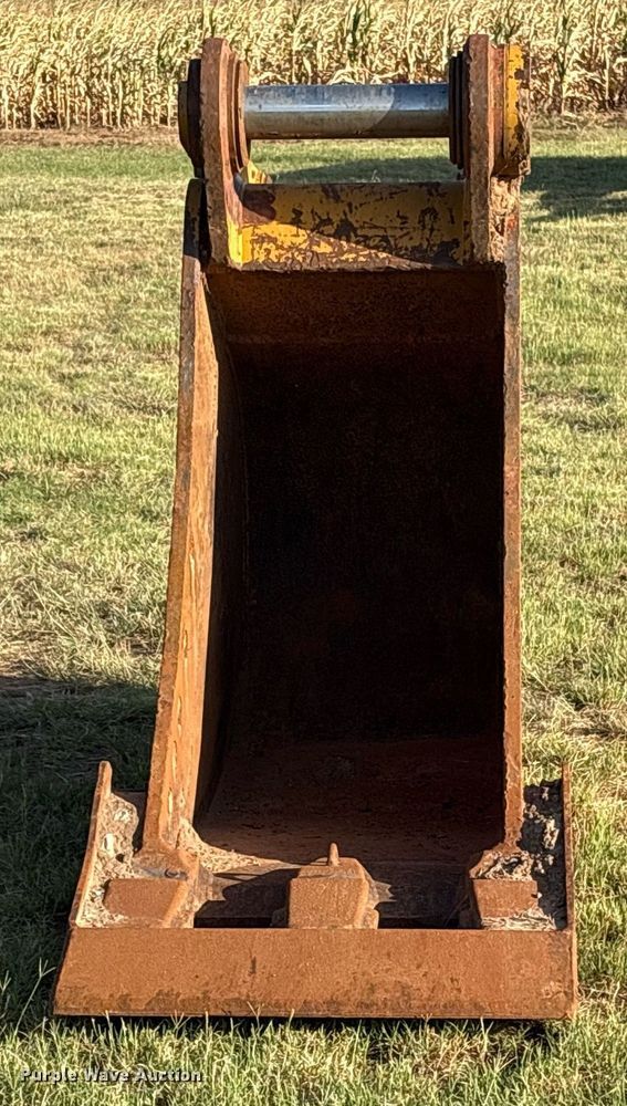 image for item DY0798 Caterpillar 336 DB Linkage HD excavator bucket