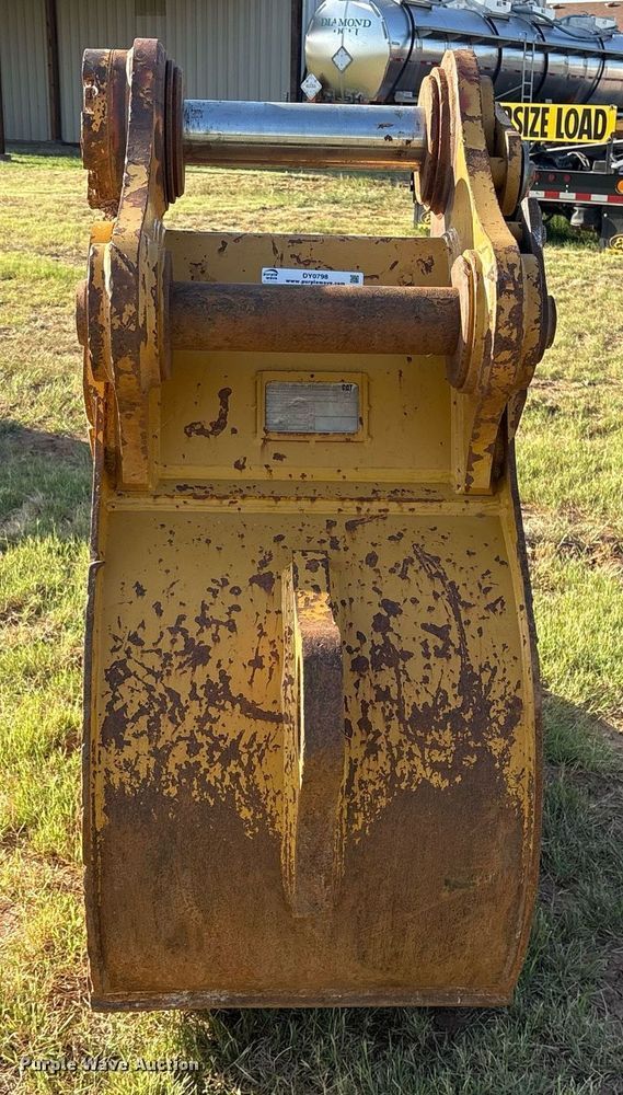 image for item DY0798 Caterpillar 336 DB Linkage HD excavator bucket