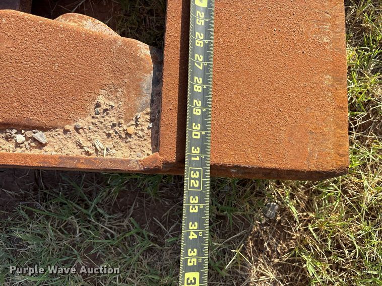 image for item DY0798 Caterpillar 336 DB Linkage HD excavator bucket