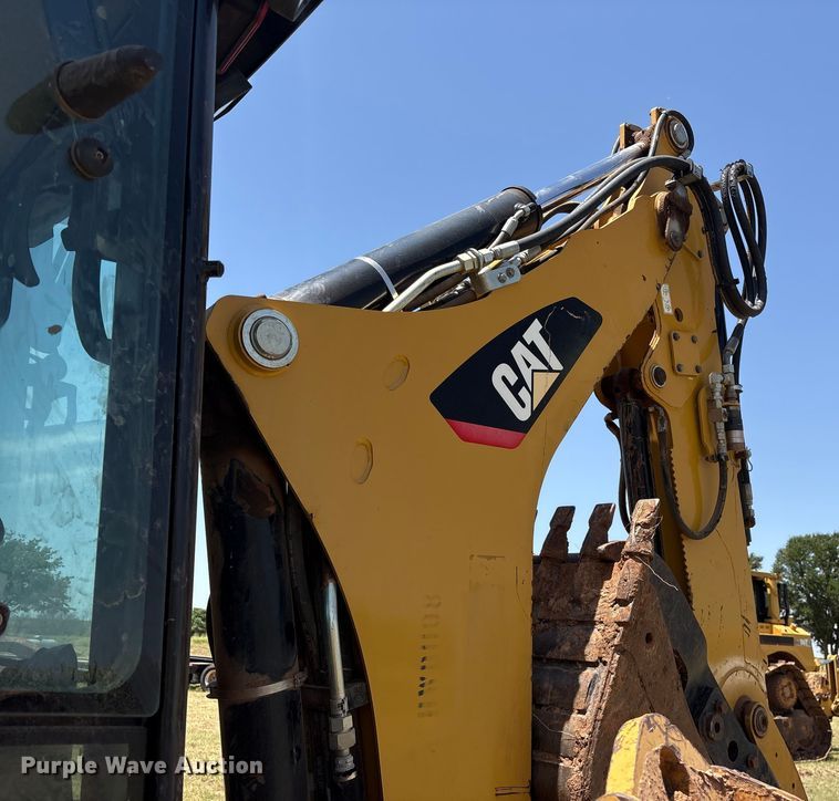 image for item DY0799 2016 Caterpillar 420F2 IT backhoe