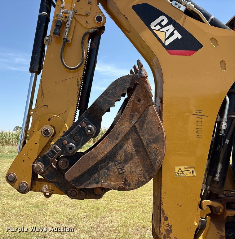 image for item DY0799 2016 Caterpillar 420F2 IT backhoe
