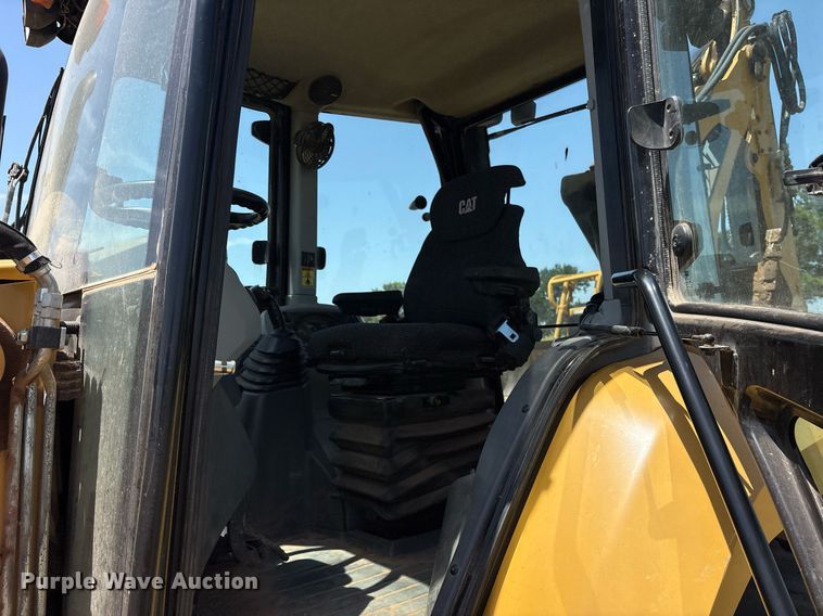 image for item DY0799 2016 Caterpillar 420F2 IT backhoe