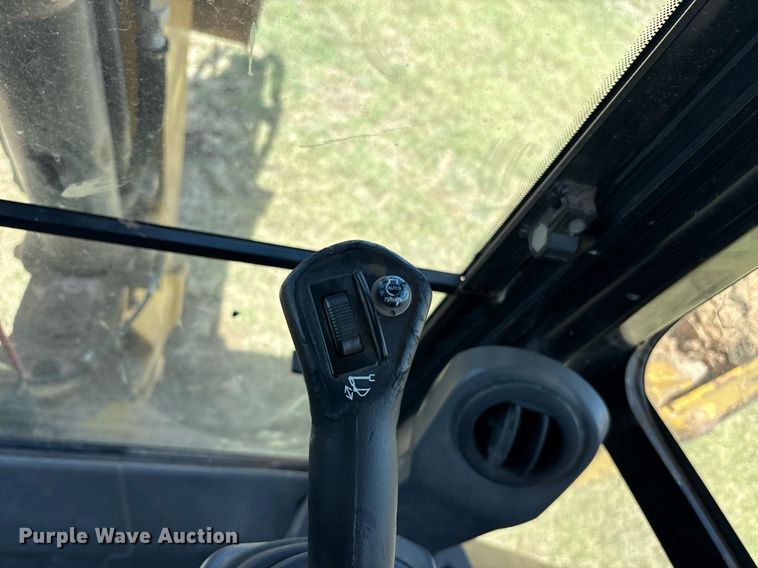 image for item DY0799 2016 Caterpillar 420F2 IT backhoe