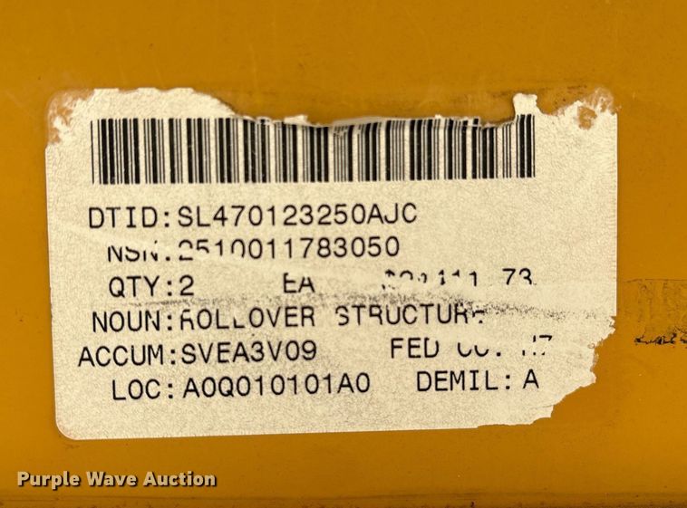 image for item DY0800 Caterpillar cab 