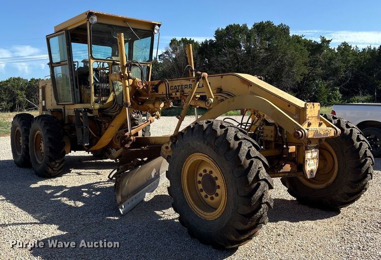 MOTOCONFORMADORA CATERPILLAR 120G 1982