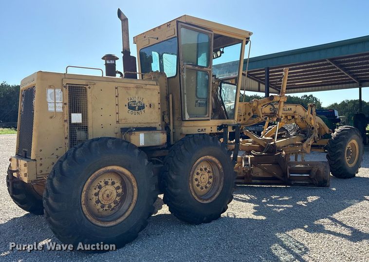 MOTOCONFORMADORA CATERPILLAR 120G 1982