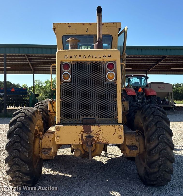 image for item DY0851 1982 Caterpillar 120G motor grader