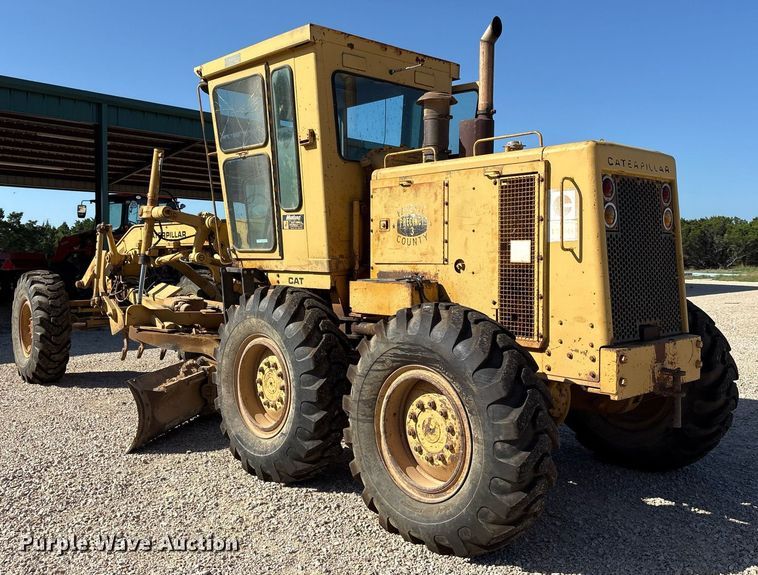 image for item DY0851 1982 Caterpillar 120G motor grader