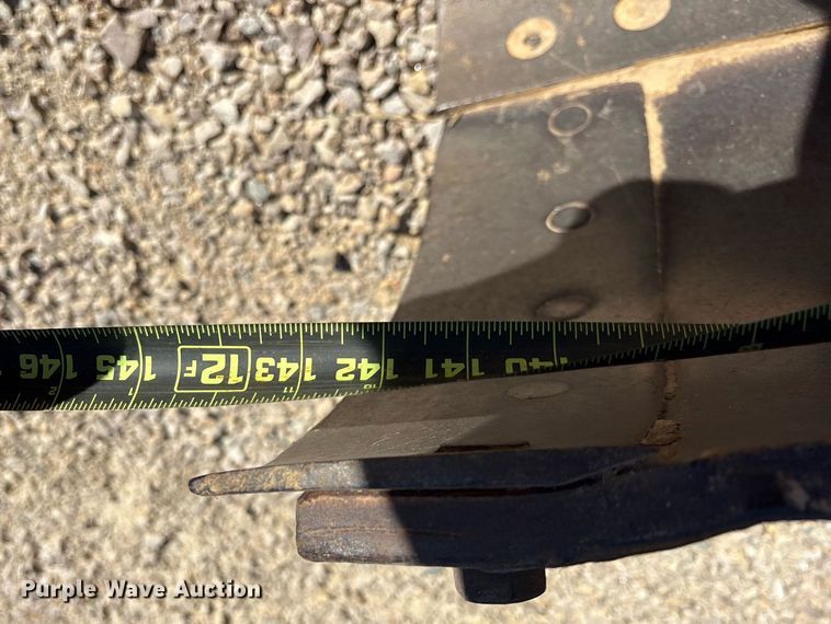 image for item DY0851 1982 Caterpillar 120G motor grader