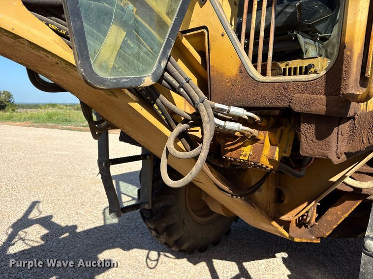 image for item DY0851 1982 Caterpillar 120G motor grader