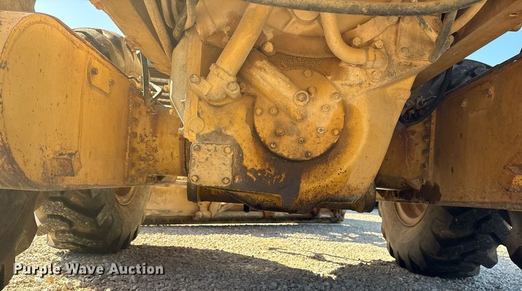 image for item DY0851 1982 Caterpillar 120G motor grader