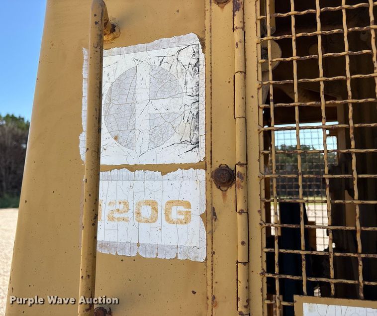 image for item DY0851 1982 Caterpillar 120G motor grader